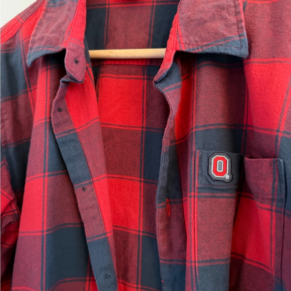 Ohio State Buckeyes Red Gray Plaid Flannel Button Up Shirt‎ Mens Medium NCAA - Picture 3 of 5
